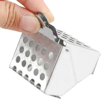 Foto do produto GAIOLA DE CAPTURA DE RAINHA METAL